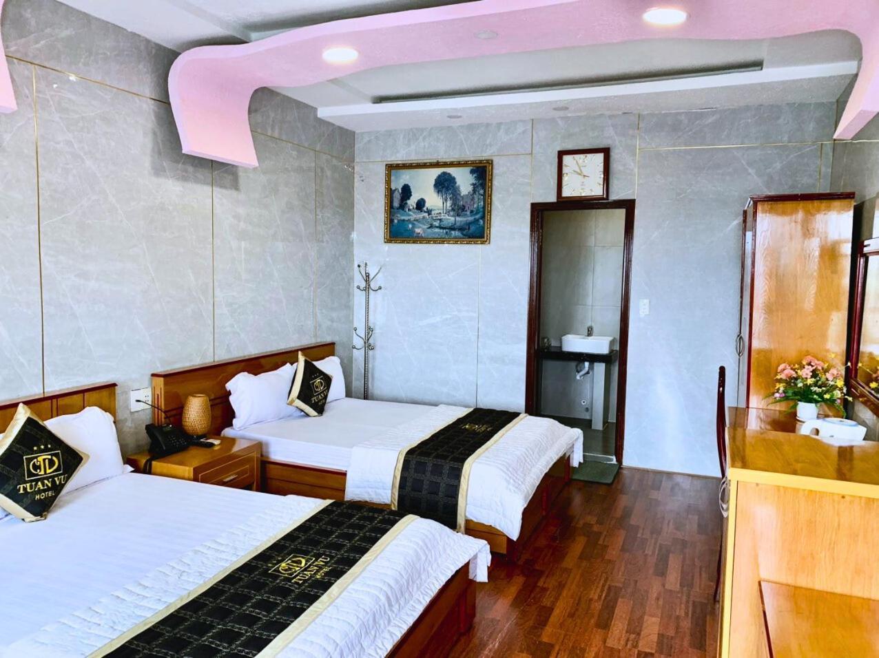 Tuan Vu Hotel Buon Ko Sir Exterior photo